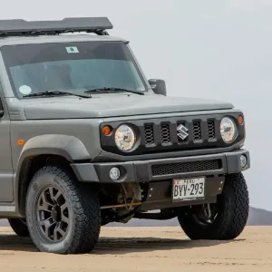 Parachoque plástico y fierro